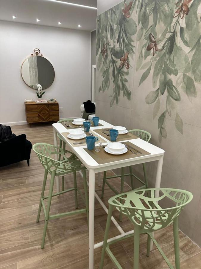 Napoli Centro - Di&Da Guest House المظهر الخارجي الصورة