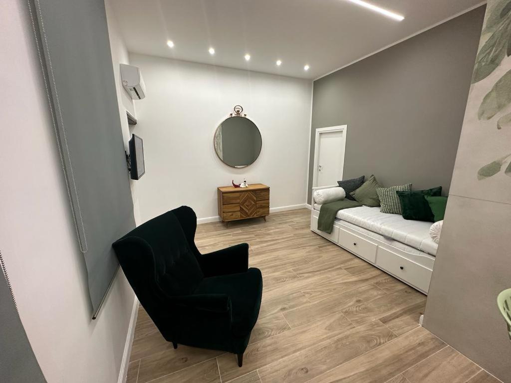 Napoli Centro - Di&Da Guest House المظهر الخارجي الصورة