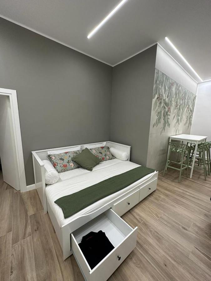 Napoli Centro - Di&Da Guest House المظهر الخارجي الصورة